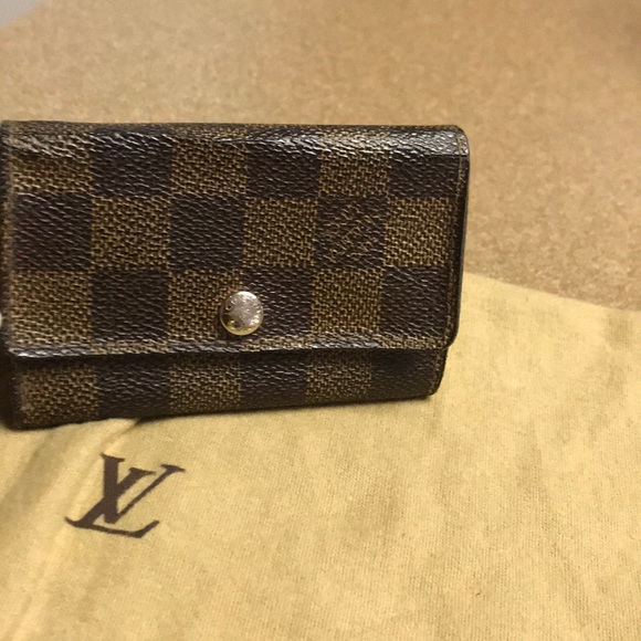 Louis Vuitton Handbags - Louis Vuitton Key Case
